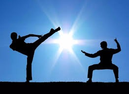 体坛记忆｜冰球中韩对决正酣，韩国选手被断球，这招违规操作看呆众人