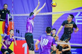 詹姆斯连续得分，逆转比赛节奏