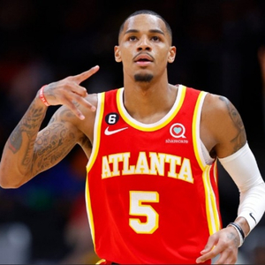 12篮板和 12篮板和